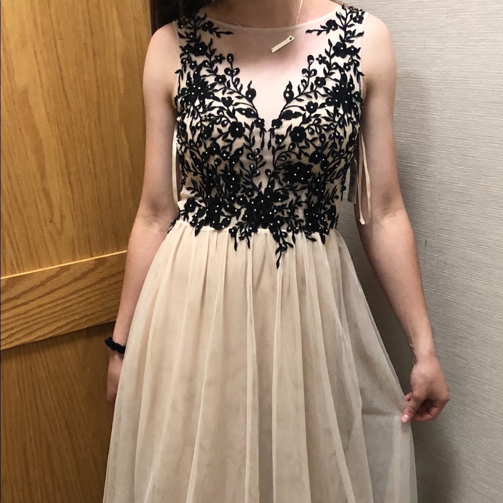 Prom Dress - Picture 2 of 3